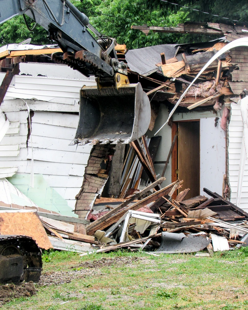 10 Shed Removal Tips: Expert Guidance for Safe and Efficient Disposal