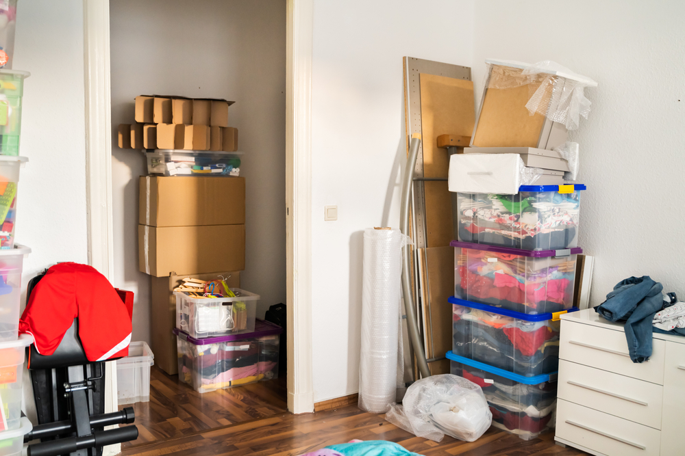 Hoarder Decluttering Tips: Effective Strategies for a Tidy Home