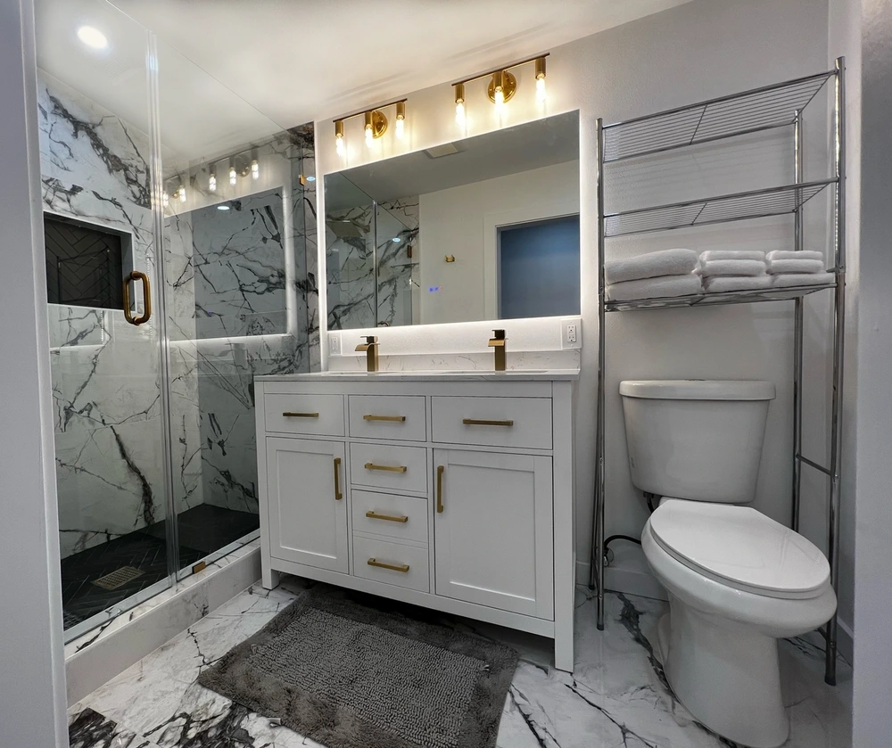 Tub to Shower Conversion: Transform Your Bathroom for Enhanced Accessibility and Style